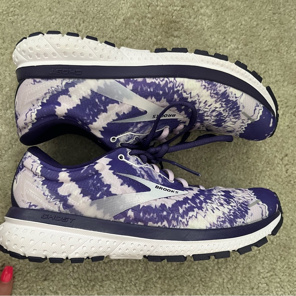 Brooks Ghost 12 Shoes, Purple Tie Dye, limited edition size 8